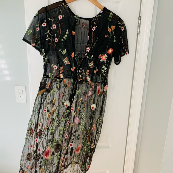 Metisu Embroidered Dress with slip - Picture 3 of 9